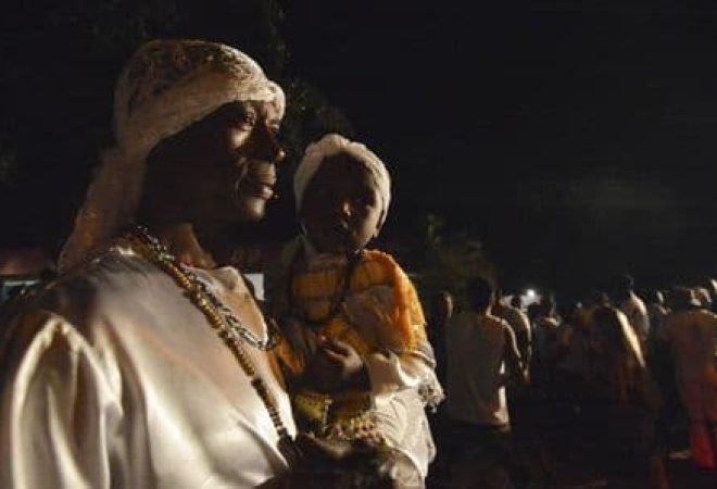 São Jorge (GO) - O Encontro de Culturas Tradicionais da Chapada dos Veadeiros, que começou no último fim de semana termina no domingo (28), tem uma agenda política reivindicada pelos povos tradicionais. Está previsto na programação, o 2º Encontro de Lideranças Quilombolas de Goiás (GO)