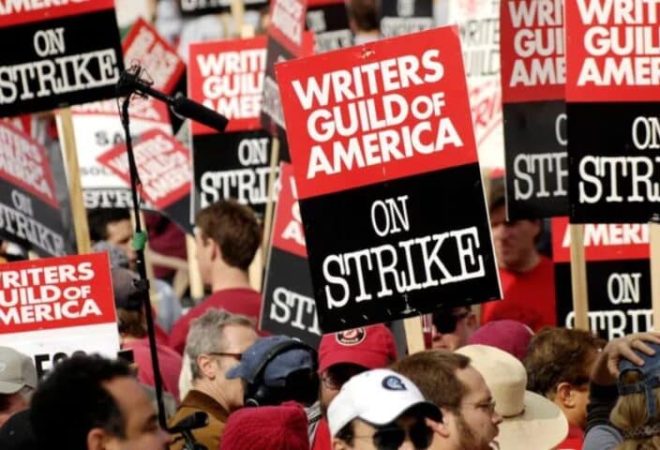 roteiristas-greve-hollywood-1057x480