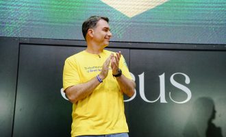 senador flavio bolsonaro pl