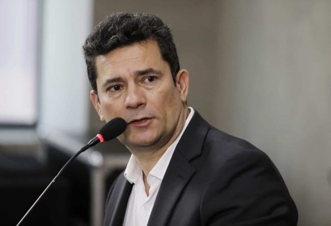 sergio moro em evento de MR