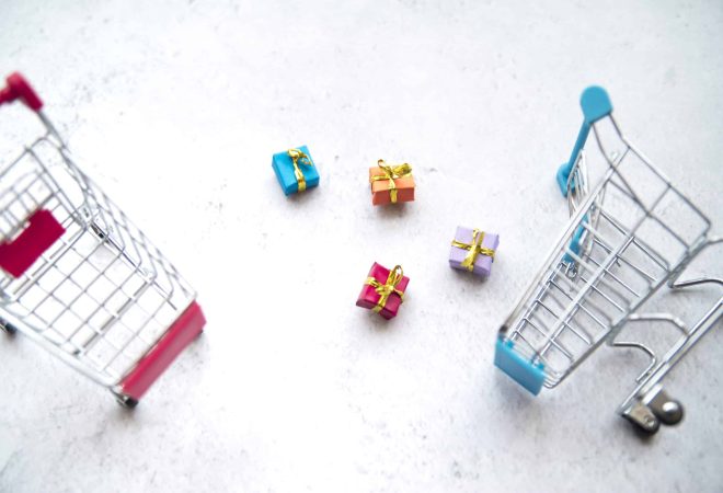 shopping-cart-miniature-with-mini-presents