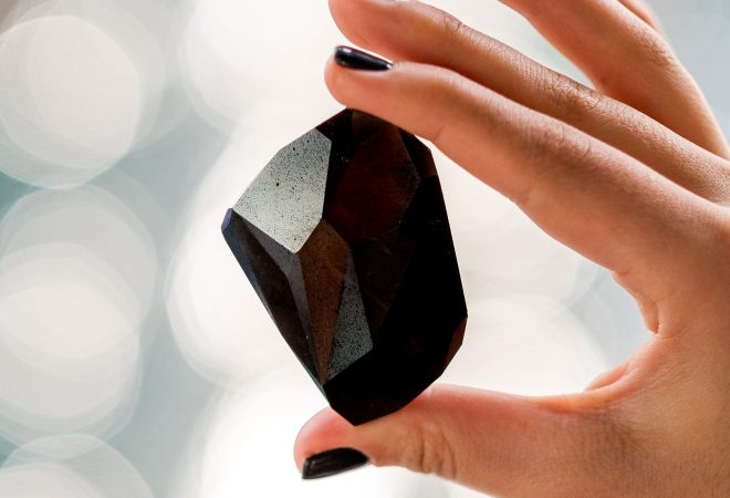 sotheby-black-diamond-diamond_5660387