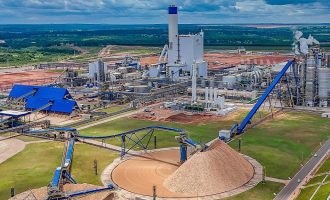 Vista aérea do complexo fabril de papel e celulose da Suzano, no Mato Grosso do Sul. Foto: Ricardo Stuckert/PR