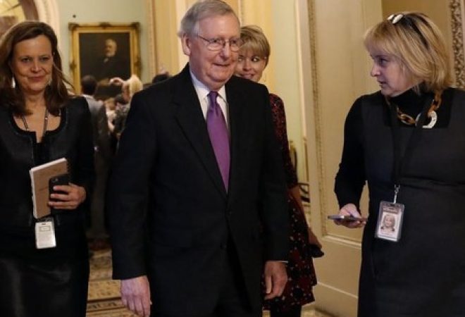 Líder da maioria no Senado dos EUA, o republicano Mitch McConnell