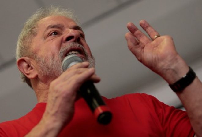 Ex-presidente Luiz Inácio Lula da Silva durante discurso na sede do Sindicato dos Metalúrgicos do ABC, em São Bernardo do Campo