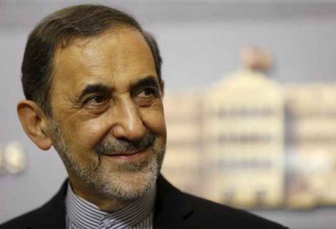 Ali Akbar Velayati, assessor do líder supremo do Irã, aiatolá Ali Khamenei, durante coletiva de imprensa em Beirute, no Líbano