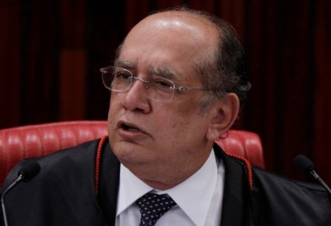 Gilmar Mendes durante sessão do TSE em Brasília