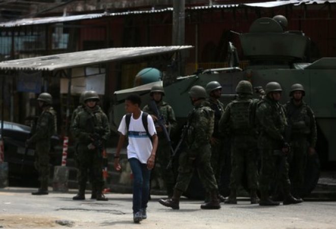 Forças armadas em operação no Rio de Janeiro