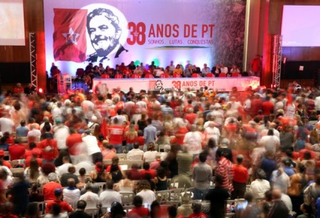 Cerimônia de aniversário do PT em São Paulo
