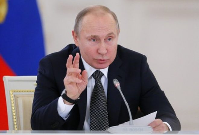 Presidente russo, Vladimir Putin, durante reunião em Moscou