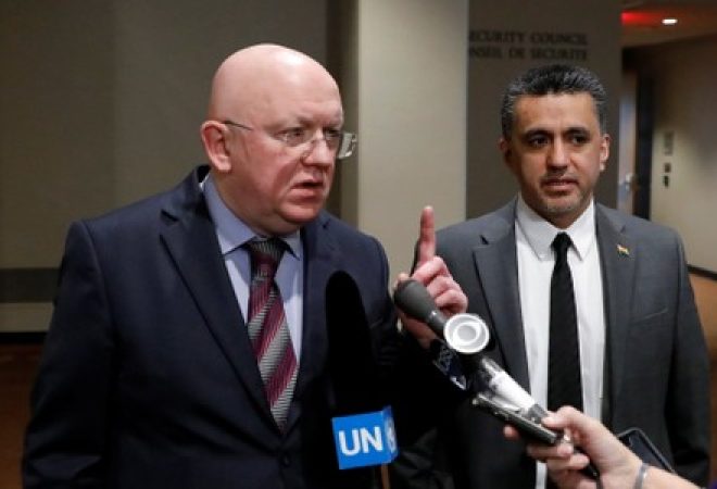 Embaixador russo na ONU Vassily Nebenzia fala em Nova York