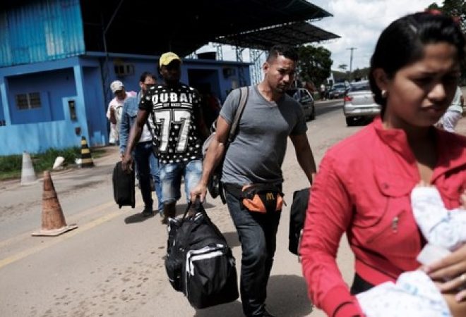 Imigrantes venezuelanos chegam a Roraima