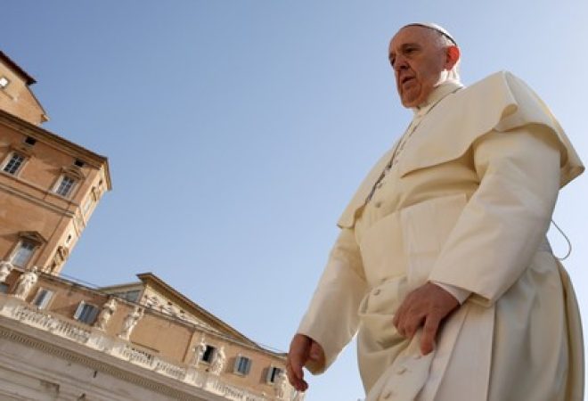 Papa Francisco na praça de São Pedro, no Vaticano