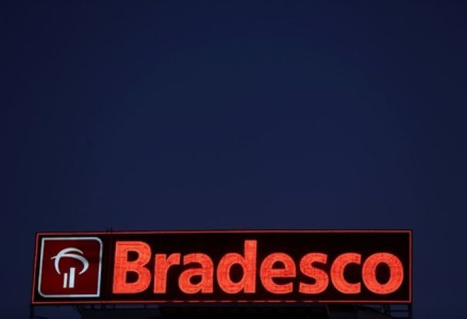 Logo do banco Bradesco em agência no centro financeiro de Osasco, próximo a São Paulo