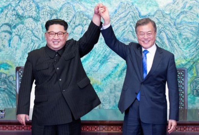 Presidente sul-coreano, Moon Jae-in, e líder norte-coreano, Kim Jong Un