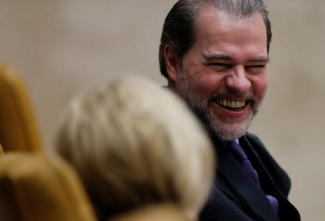 Ministro Dias Toffoli durante sessão do STF