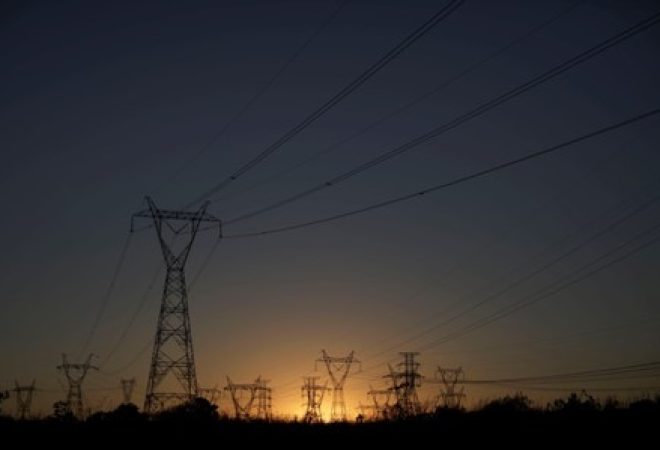 Linhas de transmissão de energia em Brasília