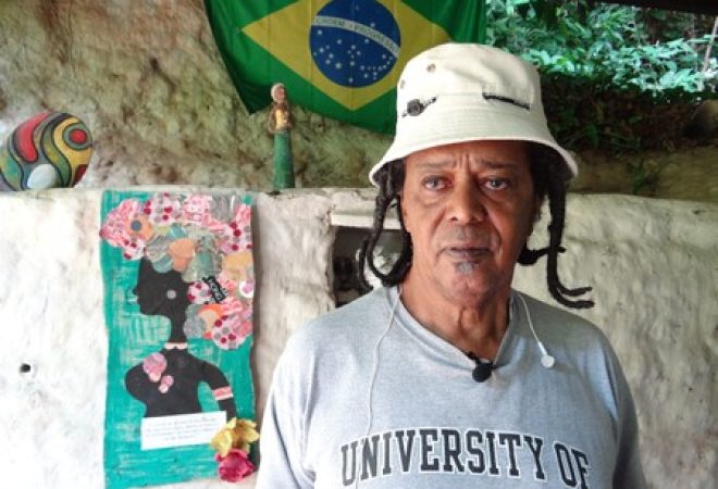 Luiz Pinto posa para foto
