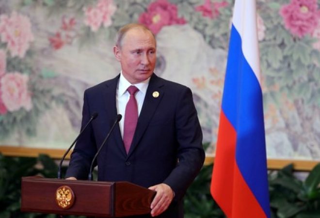 Presidente russo, Vladimir Putin, dá entrevista coletiva em Qingdao