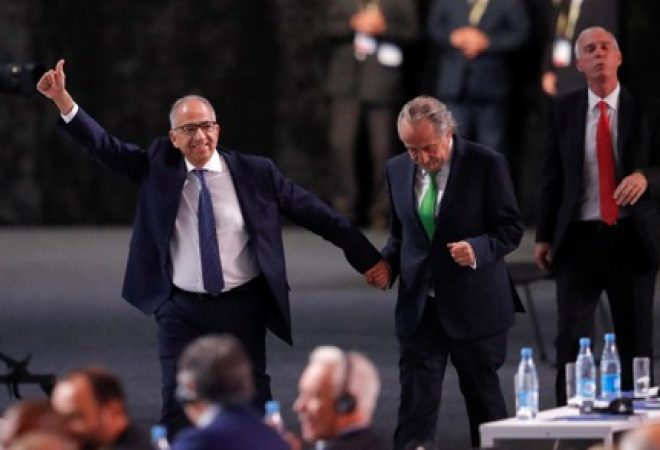 Presidentes das federações de futebol de EUA, México e Canadá comemoram vitória da candidatura dos três países na disputa para sediar Copa do Mundo de 2026