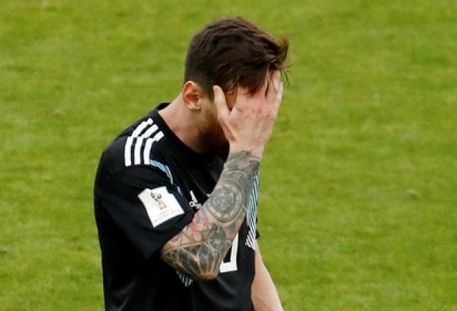 Messi lamenta em jogo com Islândia