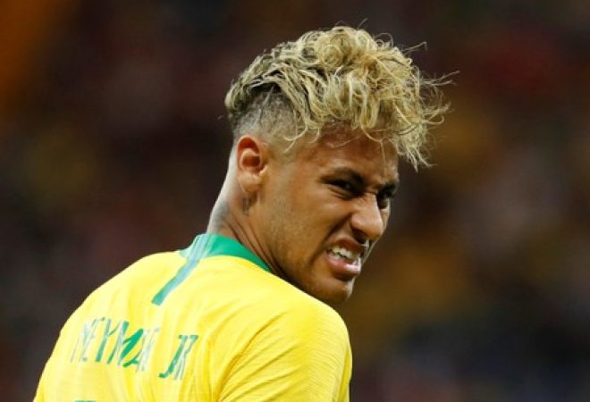 Neymar durante jogo Brasil x Suíça