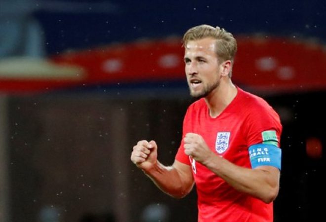 Harry Kane comemora gol da Inglaterra contra a Tunísia