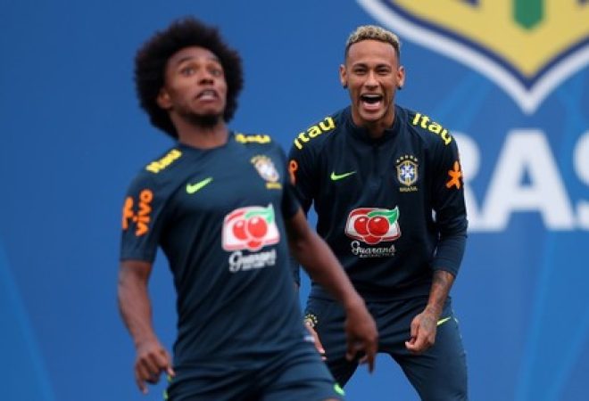 Atacante Neymar durante treinamento em Sochi, na Rússia