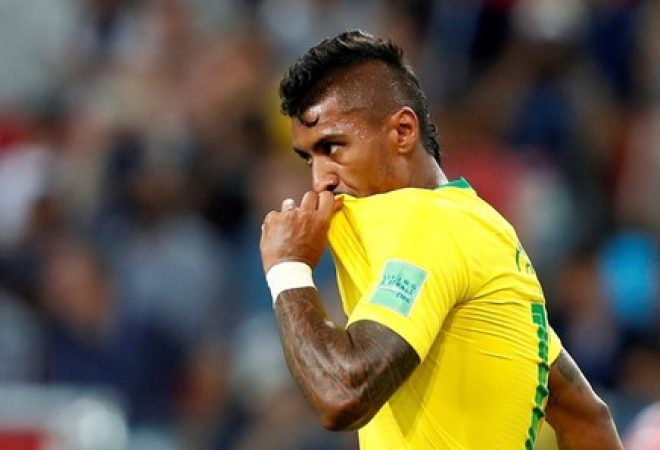 Paulinho comemora gol do Brasil