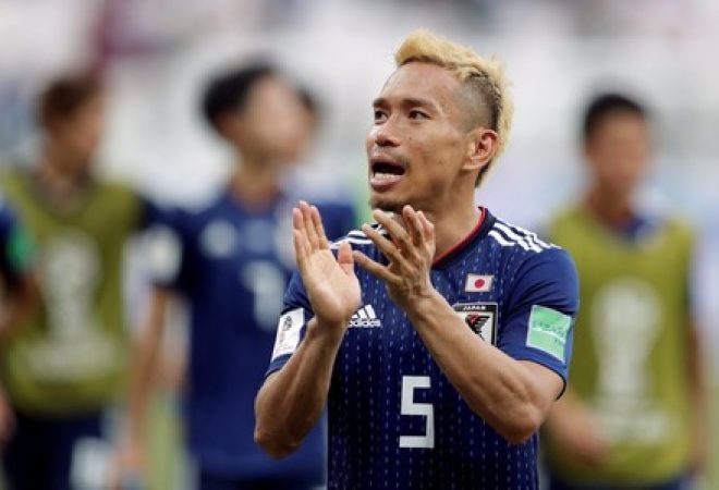 Japonês Yuto Nagatomo comemora classificação na Copa do Mundo