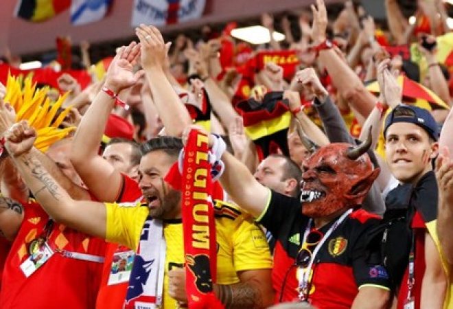 Torcida da Bélgica em jogo contra Inglaterra