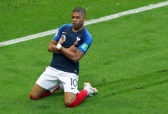 Atacante francês  Kylian Mbappé