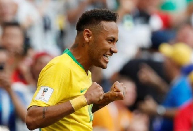 Neymar comemora gol marcado contra o México na Copa do Mundo