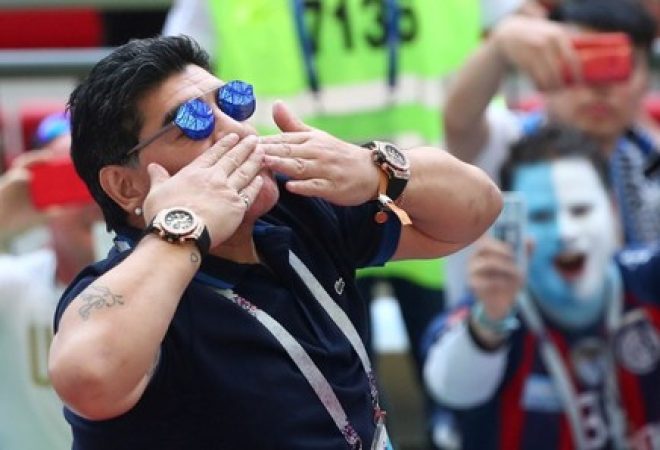 Ex-jogador argentino Diego Maradona durante partida da Copa do Mundo em Kazan, na Rússia