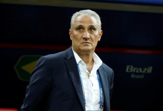 Técnico Tite durante partida do Brasil contra a Bélgica na Copa do Mundo