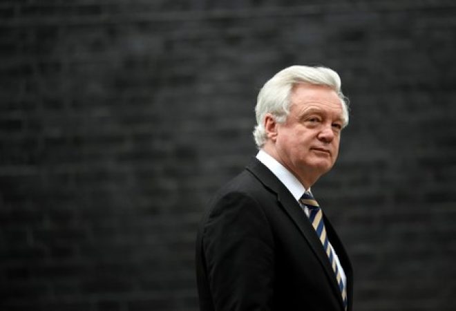Ex-ministro britânico para o Brexit, David Davis, em Londres