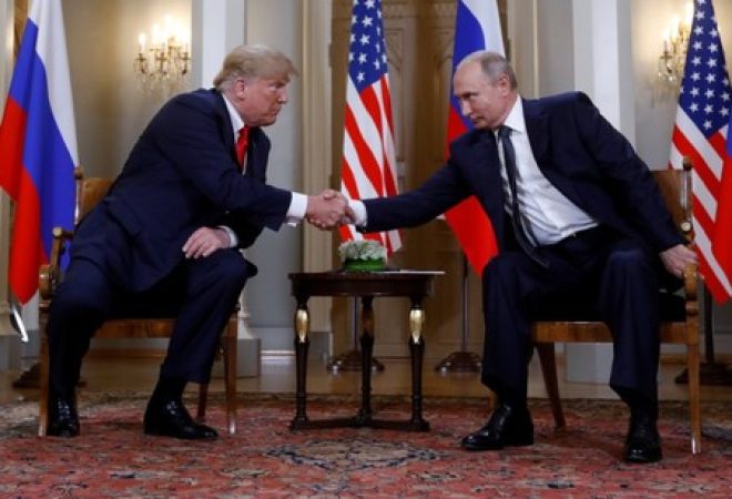 Presidente dos Estados Unidos, Donald Trump, e presidente da Rússia, Vladimir Putin, durante cúpula em Helsinque, na Finlândia