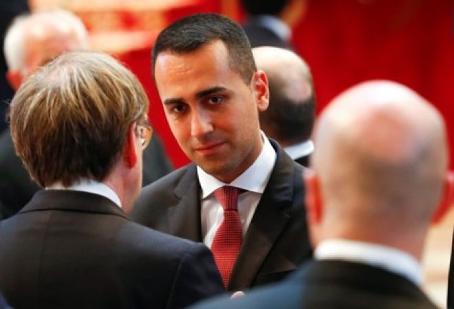 Vice-primeiro-ministro italiano Luigi Di Maio chega para cerimônia no Vaticano