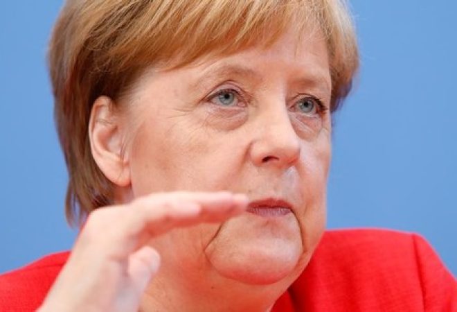 Chanceler alemã, Angela Merkel, dá entrevista coletiva em Berlim