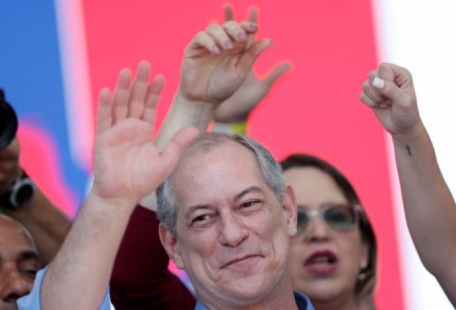 Ciro Gomes durante convenção nacional do PDT em Brasília, onde foi formalizado como candidato à Presidência da República