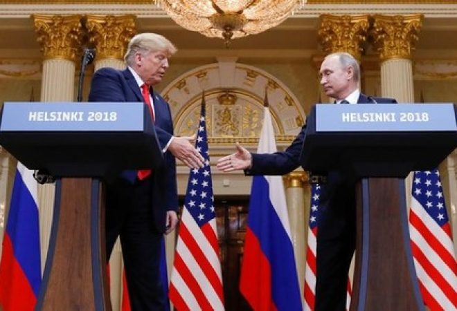 Presidente dos Estados Unidos, Donald Trump, e presidente da Rússia, Vladimir Putin, durante entrevista coletiva em Helsinque