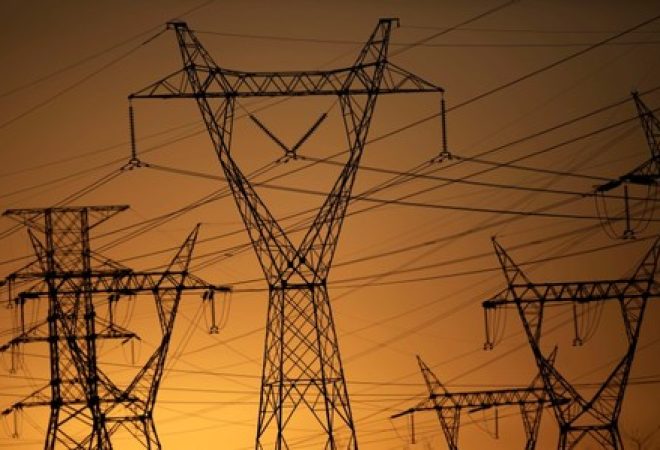 Linhas de transmissão de energia elétrica, em Brasília