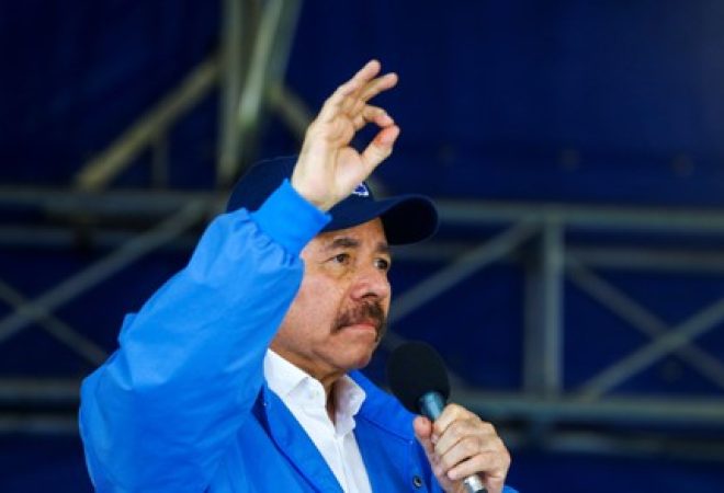 Presidente da Nicarágua, Daniel Ortega, discursa para simpatizantes em Manágua