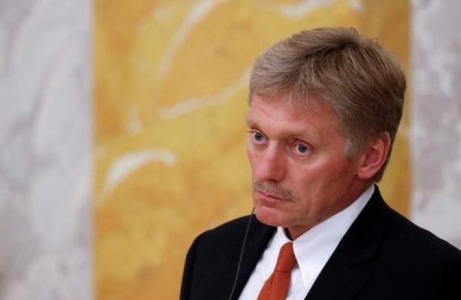 Porta-voz do Kremlin, Dmitry Peskov, em São Petersburgo