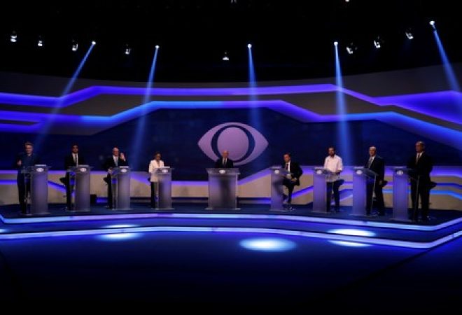 Candidatos à Presidência durante debate televisionado em São Paulo