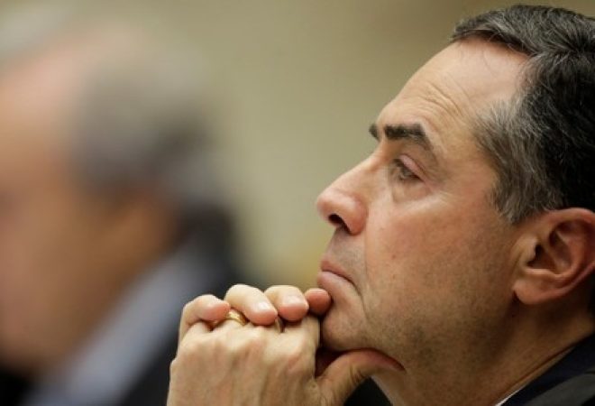 Ministro Roberto Barroso, do TSE e do STF