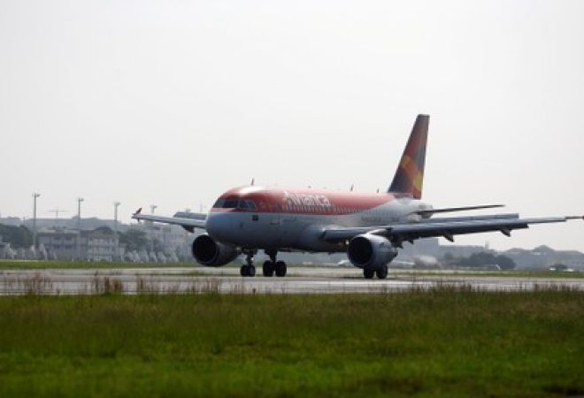 Aeronave no Aeroporto Santos Dumont, Rio de Janeiro, Brasil