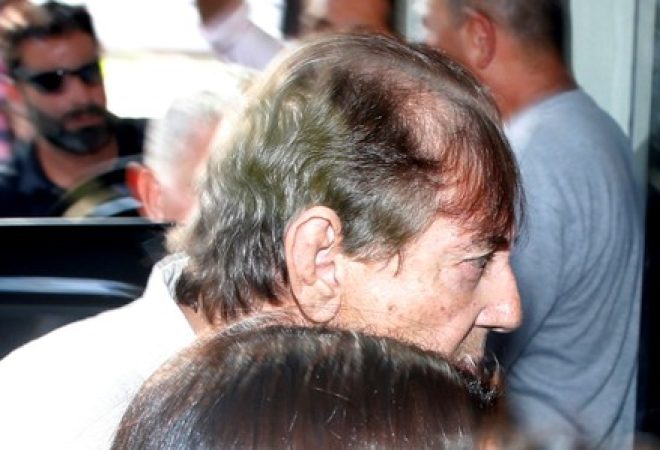 Médium João de Deus chega a delegacia de polícia em Goiânia