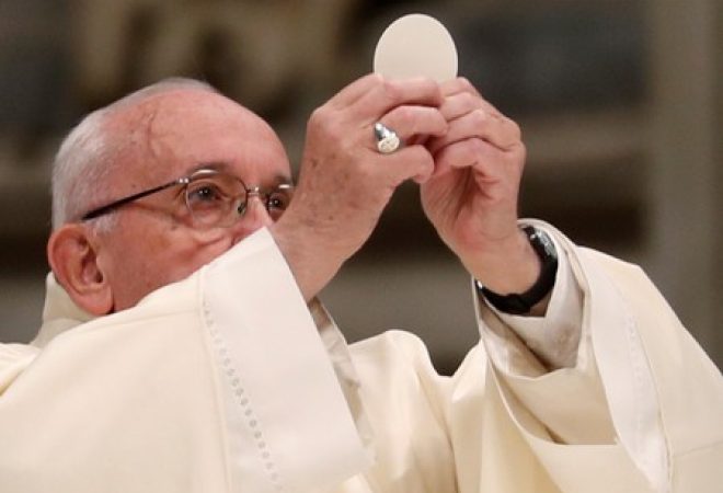 Papa Francisco na Praça de São Pedro