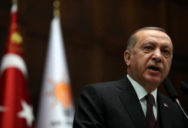 Presidente turco, Tayyip Erdogan, fala ao parlamento da Turquia em janeiro